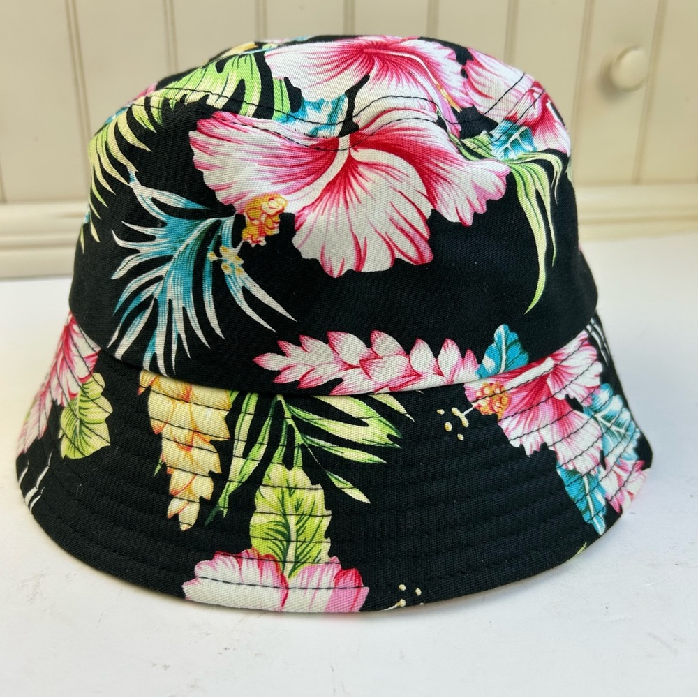 NWOT - ICAP Hawaiian Floral Bucket Hat Tropical Headwear Hip Hop Hiking Beachy